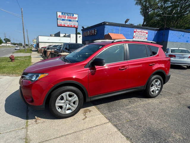 2015 Toyota RAV4 LE's photo