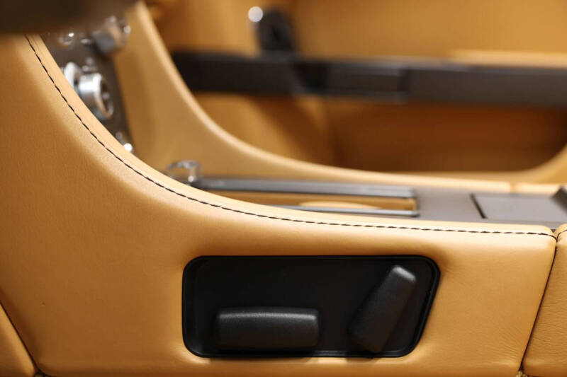 2012 Aston Martin V8 Vantage Roadster