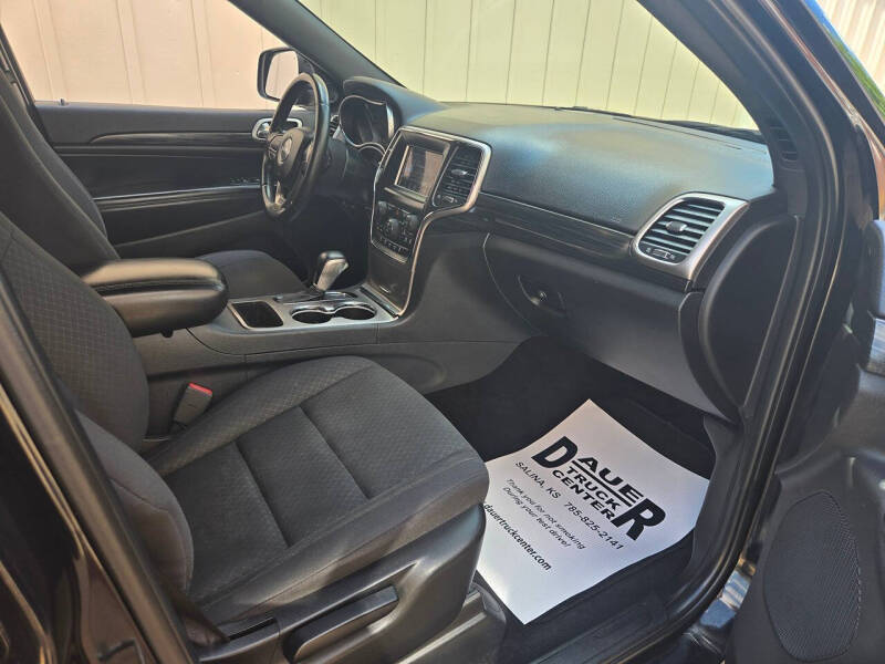 2019 Jeep Grand Cherokee Laredo E