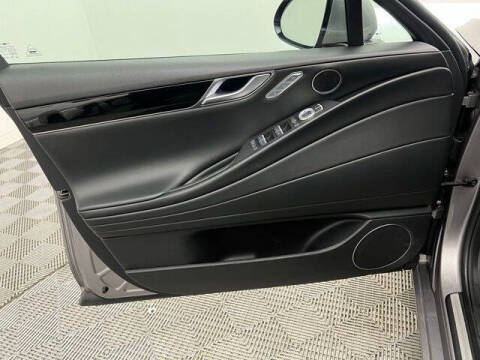 2023 Genesis G80
