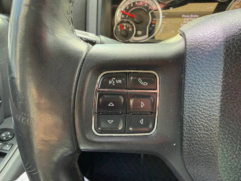 2013 RAM 1500 SLT