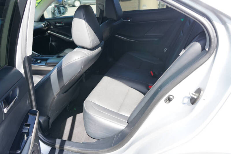 2015 Lexus IS 250