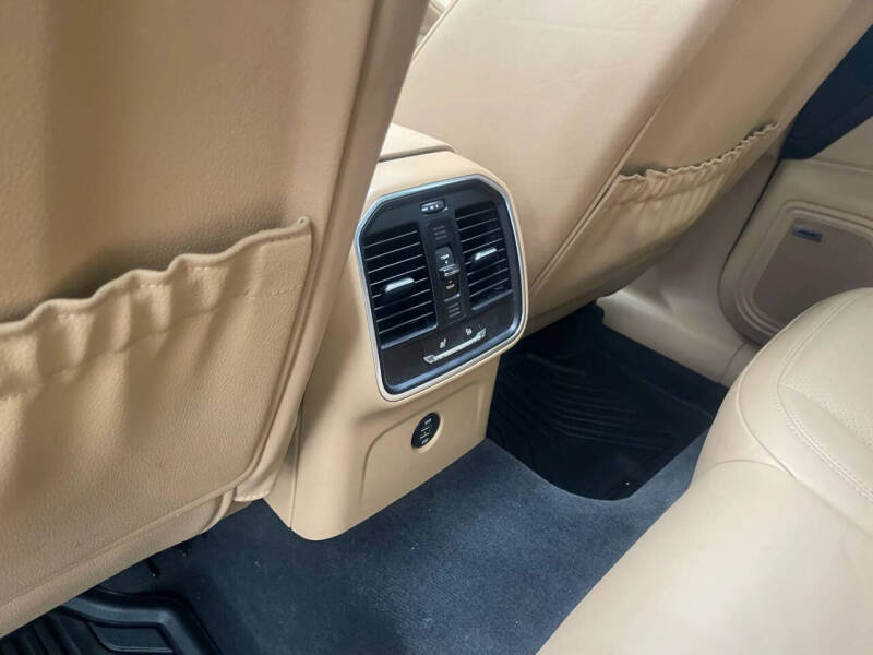 2017 Porsche Macan S