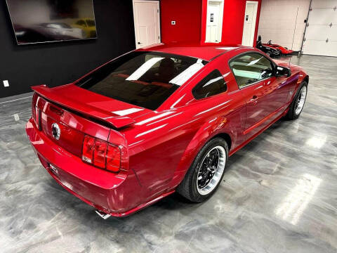 2005 Ford Mustang