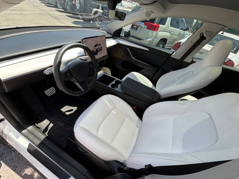 2023 Tesla Model Y Performance