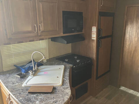 2016 Keystone RV Laredo