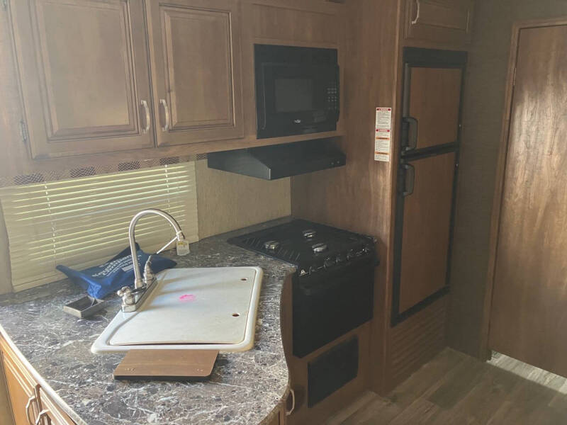 2016 Keystone RV Laredo