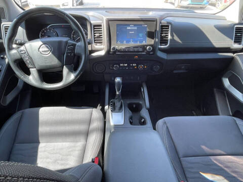 2022 Nissan Frontier SV