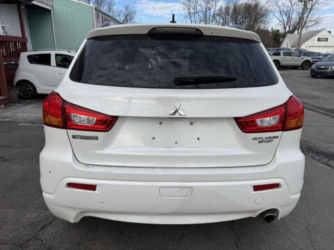 2011 Mitsubishi Outlander Sport SE