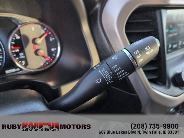 2017 GMC Acadia Denali