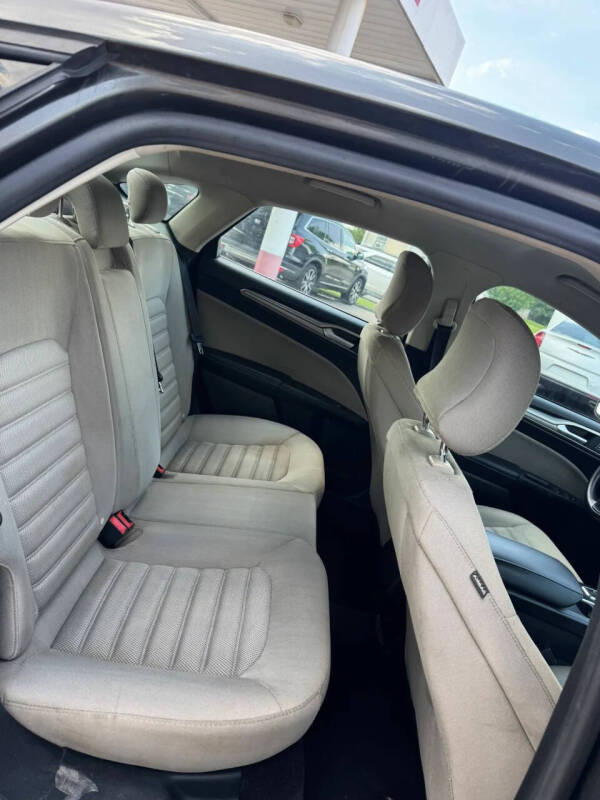 2017 Ford Fusion S