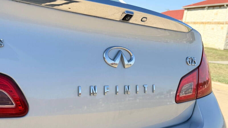 2011 Infiniti G25 Sedan Journey