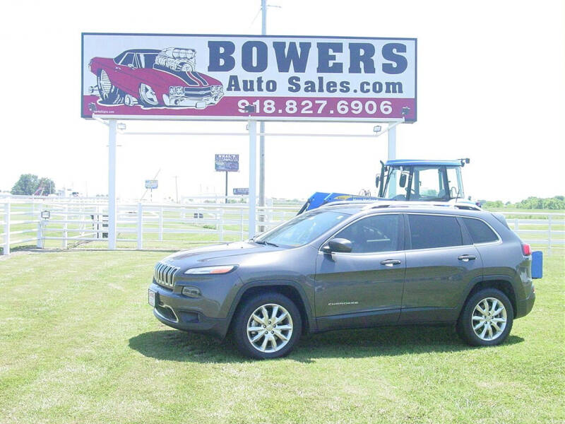 2016 Jeep Cherokee for sale at BOWERS AUTO SALES in Mounds OK