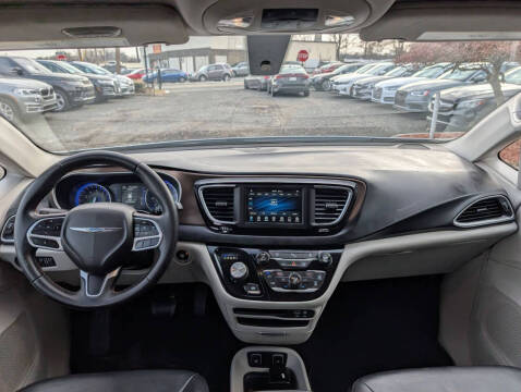 2018 Chrysler Pacifica Touring L
