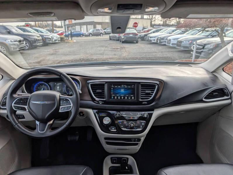 2018 Chrysler Pacifica Touring L