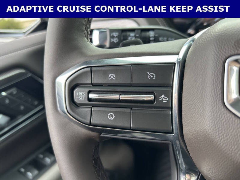 2025 GMC Yukon Elevation