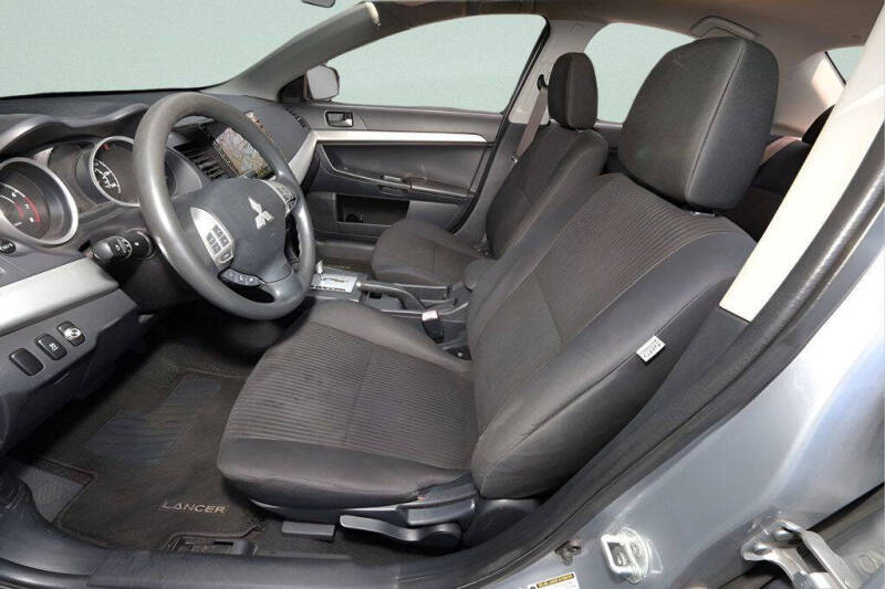 2014 Mitsubishi Lancer ES