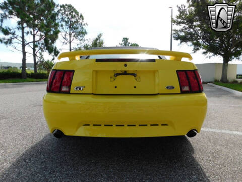 2001 Ford Mustang GT