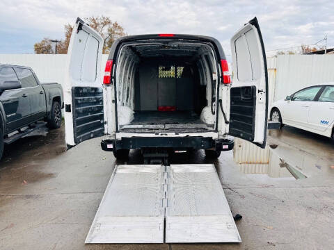 2020 Chevrolet Express 3500