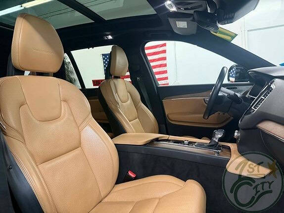 2017 Volvo XC90 T6 Inscription