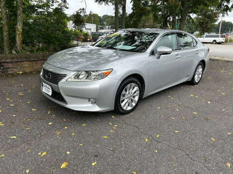 2013 Lexus ES 300h for sale at ANDONI AUTO SALES in Worcester MA