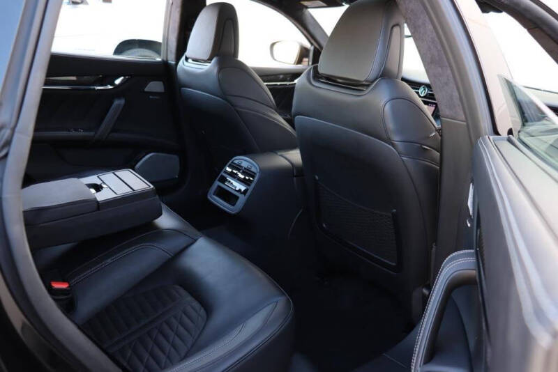 2022 Maserati Quattroporte Modena