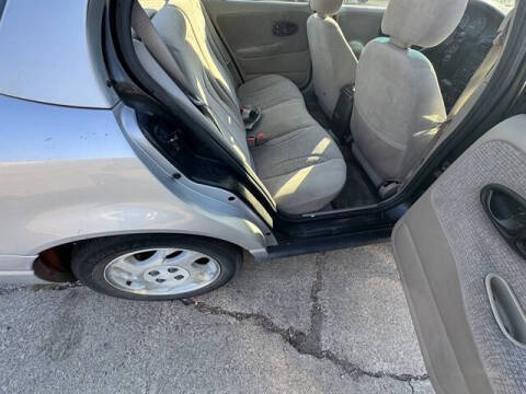 2002 Saturn S-Series SL2