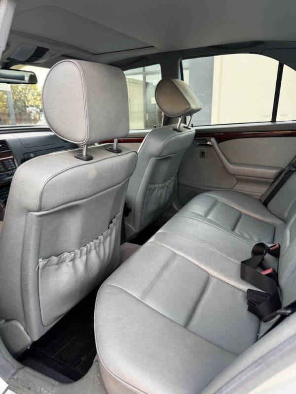 1995 Mercedes-Benz C-Class C 220