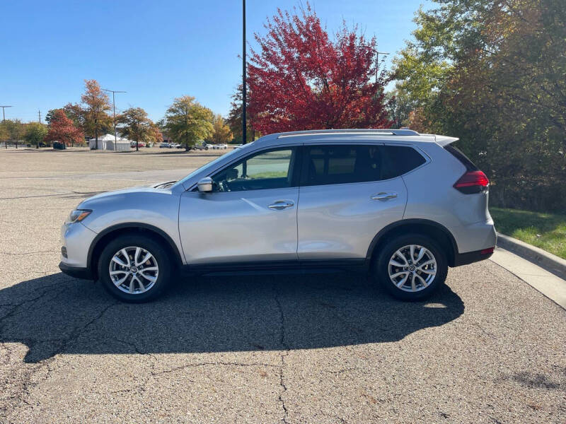 2018 Nissan Rogue null photo 5