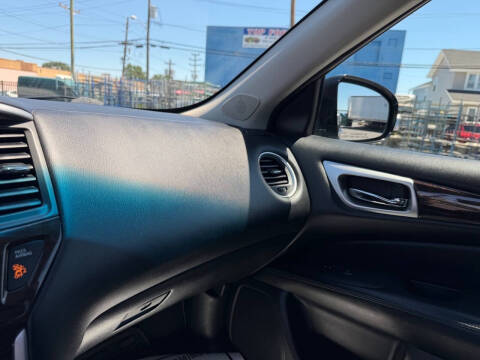 2014 Nissan Pathfinder SL