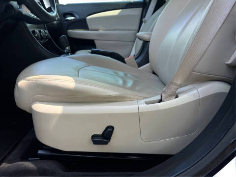 2012 Chrysler 200 Limited