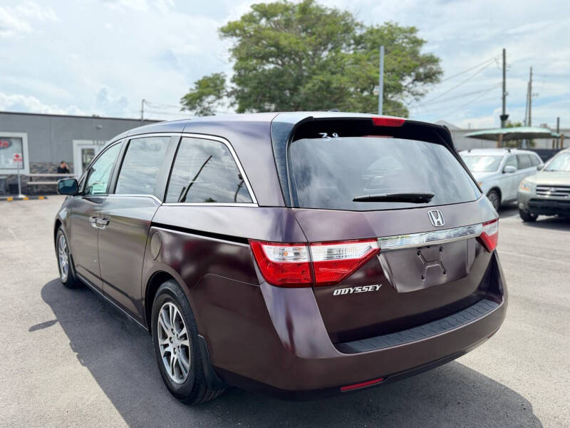 2011 Honda Odyssey EX-L w/DVD