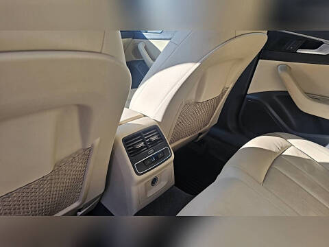 2017 Audi A4 2.0T quattro Premium Plus