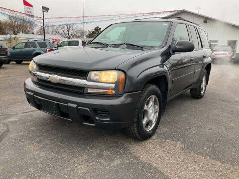 2007 Chevrolet TrailBlazer for sale at Steves Auto Sales in Cambridge MN