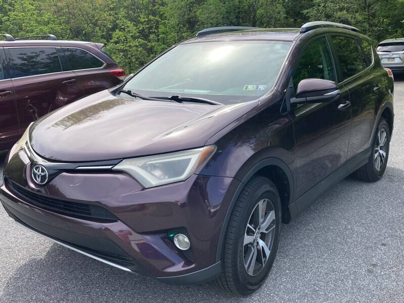 2016 Toyota RAV4 XLE's photo