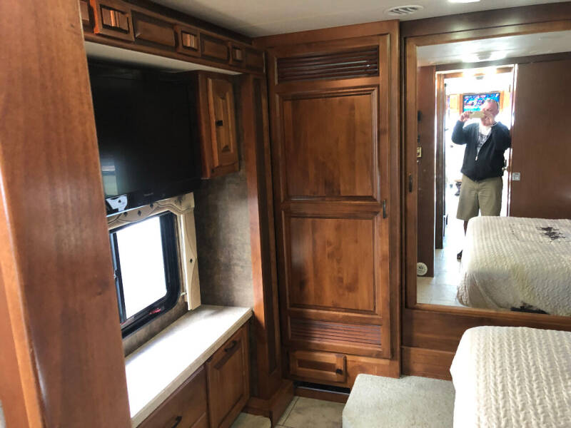 2012 Tiffin Allegro RED