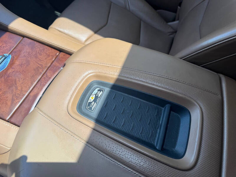 2016 Cadillac Escalade Platinum