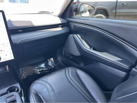 2024 Ford Mustang Mach-E Premium