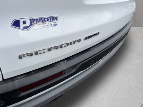 2024 GMC Acadia Elevation