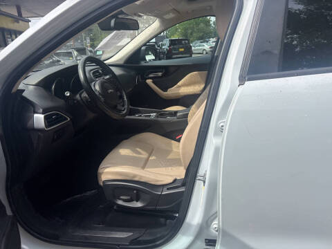2017 Jaguar F-PACE 35t Premium
