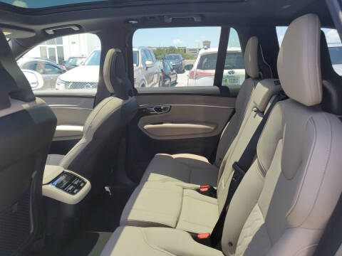 2025 Volvo XC90 B6 Plus Bright Theme 7P