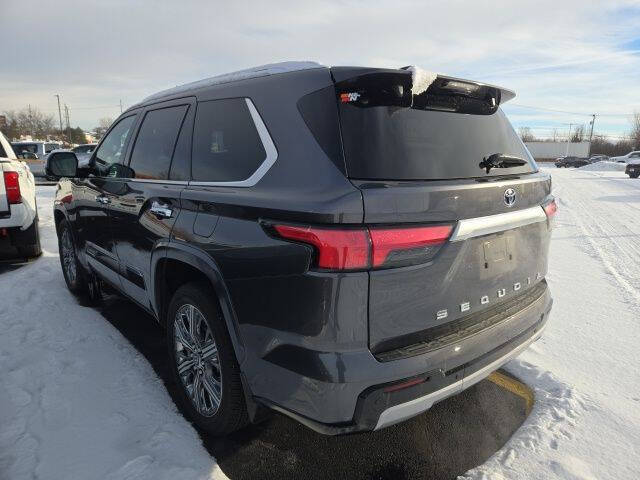 2023 Toyota Sequoia Capstone