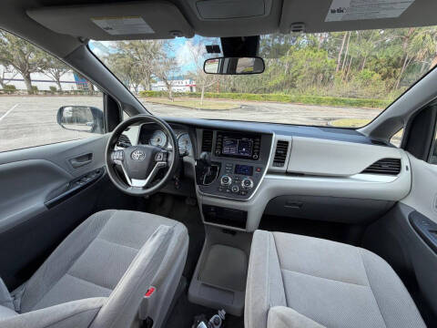 2020 Toyota Sienna L 7-Passenger