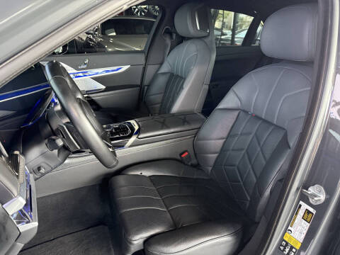 2023 BMW 7 Series 760i xDrive