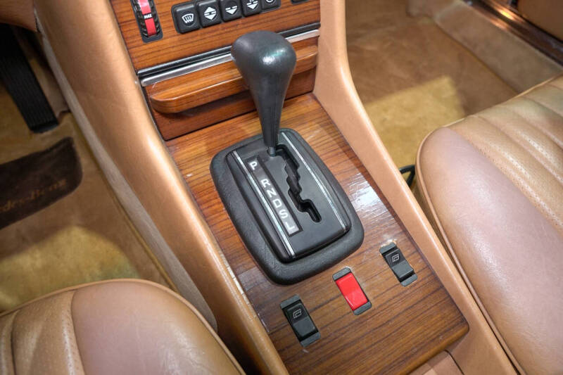 1982 Mercedes-Benz 380-Class 380 SL