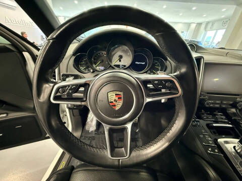 2017 Porsche Cayenne S E-Hybrid Platinum Edition
