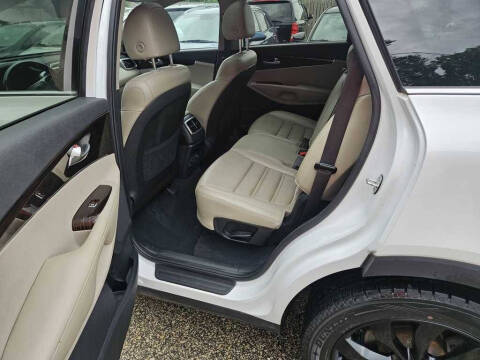 2020 Kia Sorento EX V6