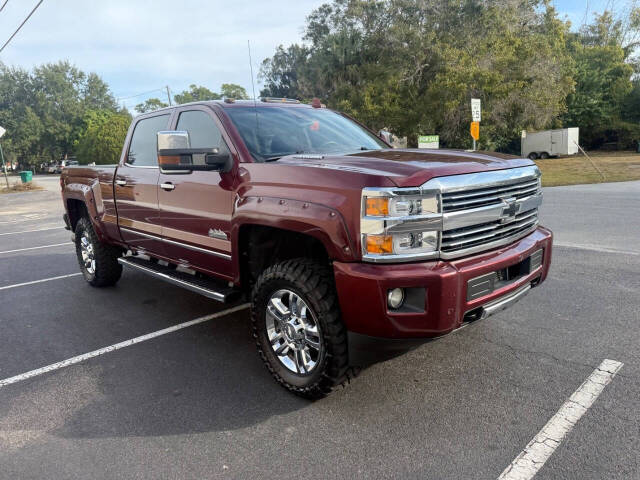 2016 Chevrolet Silverado HD High Country's photo