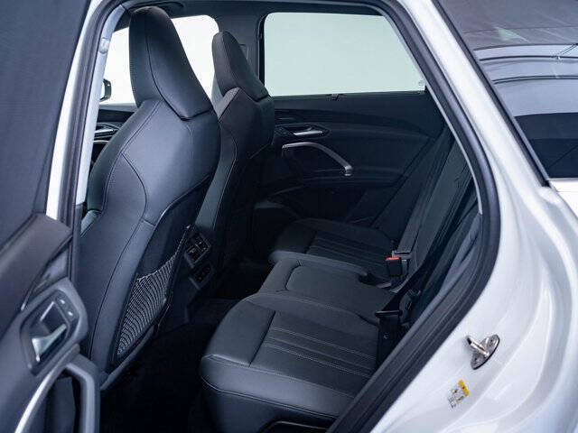 2025 Audi Q5 quattro Prestige TFSI