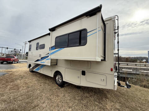 2019 Winnebago Vista 27PE